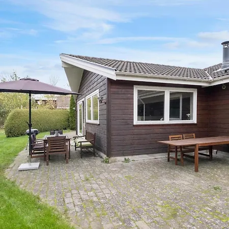 Gorgeous In With Sauna Holiday home Asnaes